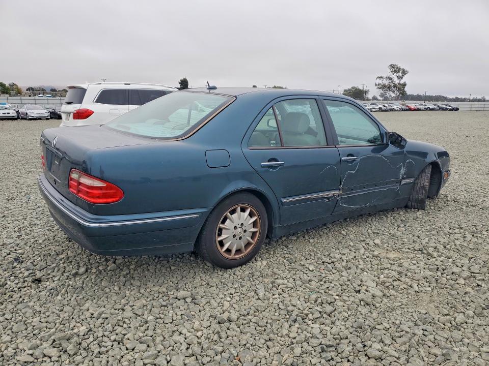 Продаж на аукціоні авто 2001 Mercedes-benz E, vin: WDBJF65J41B337301, номер лоту: 69812366