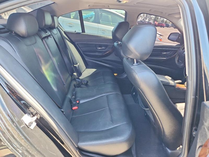 68842176 :رقم المزاد ، WBA3C1C53DF443762 vin ، 2013 Bmw 328 مزاد بيع