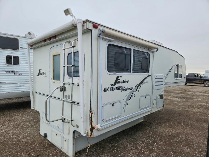 67037416 :رقم المزاد ، 8102EXDS52GNC0430 vin ، 2001 Snowbird Camper مزاد بيع