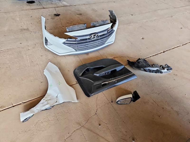 68876396 :رقم المزاد ، 5NPD74LF2KH435032 vin ، 2019 Hyundai Elantra مزاد بيع