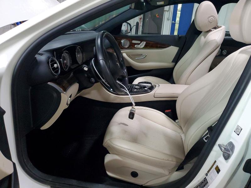 69505106 :رقم المزاد ، WDDZF4KB8JA388818 vin ، 2018 Mercedes-benz E مزاد بيع