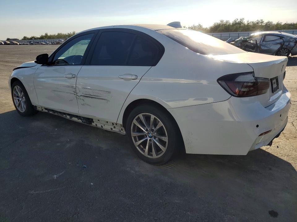 71073276 :رقم المزاد ، WBA3C1C5XFP851267 vin ، 2015 Bmw 328 مزاد بيع