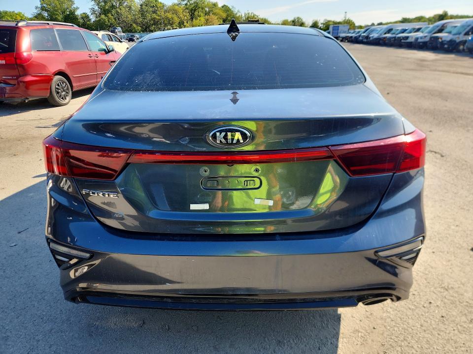 67666146 :رقم المزاد ، 3KPF24AD7KE083692 vin ، 2019 Kia Forte مزاد بيع