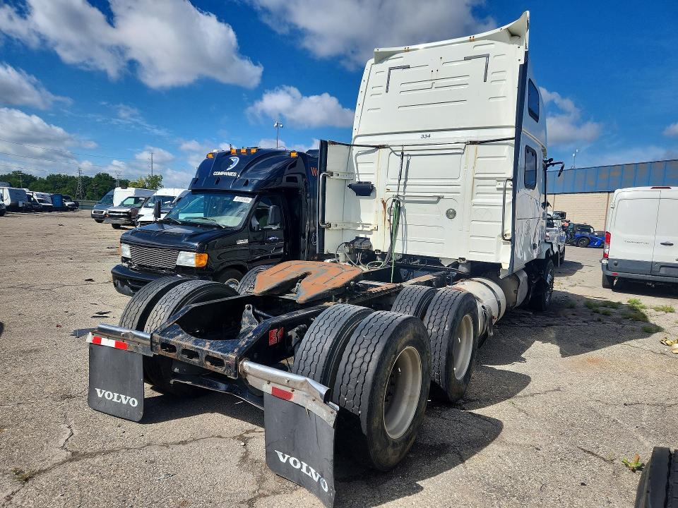 2014 Volvo Vn მანქანა იყიდება აუქციონზე, vin: 4V4NC9EH4EN172465, აუქციონის ნომერი: 68626266
