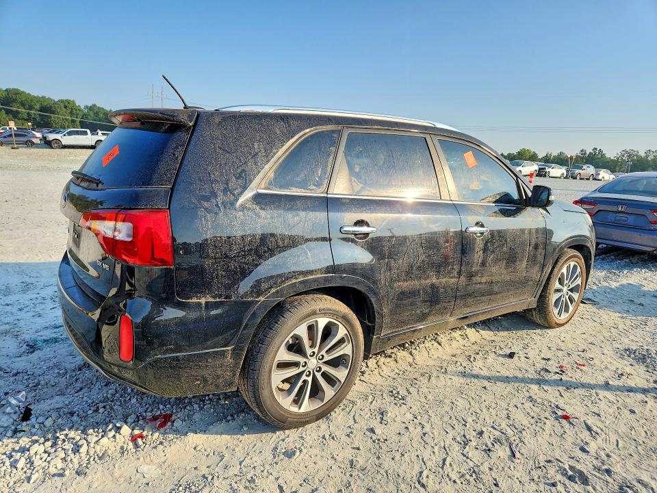 67847416 :رقم المزاد ، 5XYKW4A75FG565261 vin ، 2015 Kia Sorento مزاد بيع