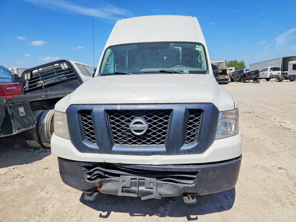 61588596 :رقم المزاد ، 1N6AF0LYXJN818602 vin ، 2018 Nissan Nv مزاد بيع