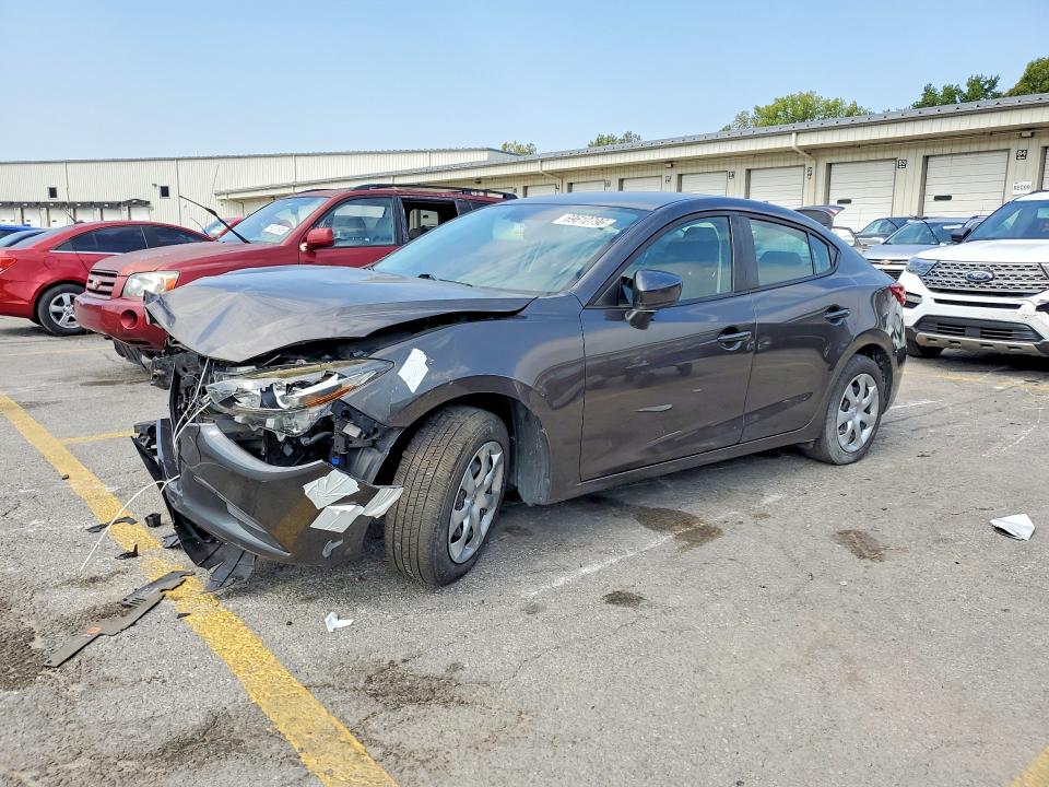 69610796 :رقم المزاد ، 3MZBN1U72HM142556 vin ، 2017 Mazda 3 مزاد بيع