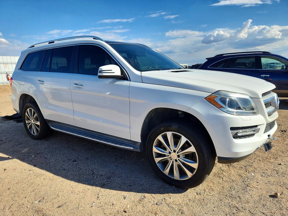 68303156 :رقم المزاد ، 4JGDF6EE1FA446499 vin ، 2015 Mercedes-benz Gl مزاد بيع