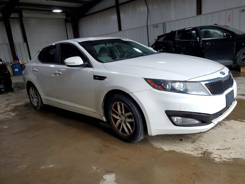 2013 Kia Optima მანქანა იყიდება აუქციონზე, vin: KNAGM4A77D5336515, აუქციონის ნომერი: 70176706