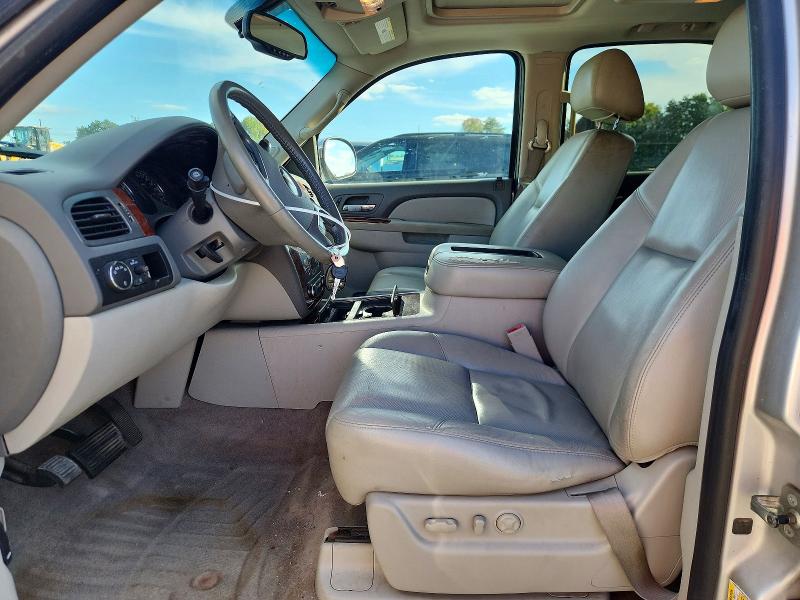 70964496 :رقم المزاد ، 1GNUCCE07AR220307 vin ، 2010 Chevrolet Tahoe مزاد بيع