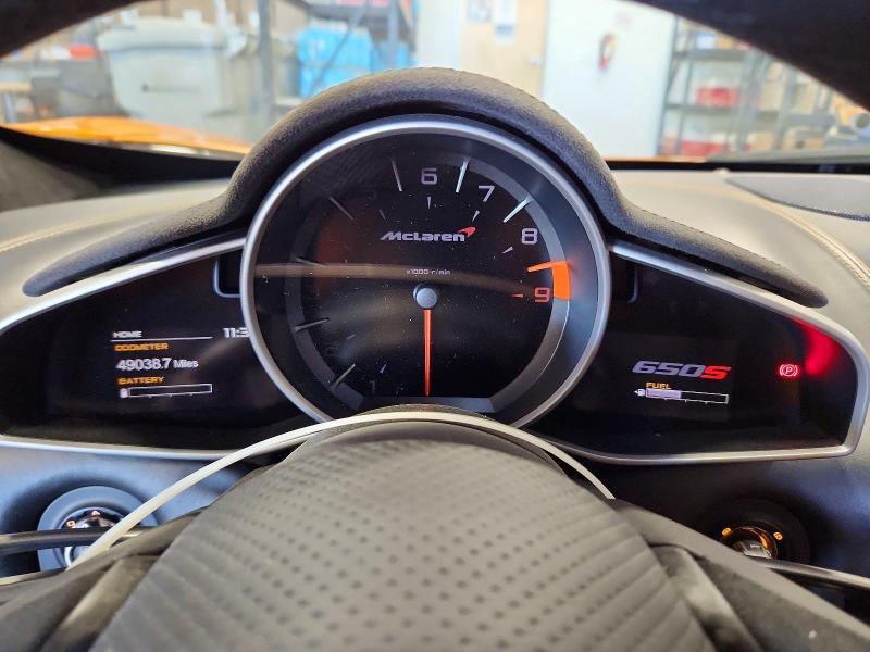 69990356 :رقم المزاد ، SBM11FAA6FW004062 vin ، 2015 Mclaren Automotive 650s مزاد بيع
