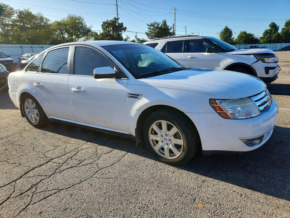 Продажа на аукционе авто 2008 Ford Taurus, vin: 1FAHP24W28G123087, номер лота: 68729276