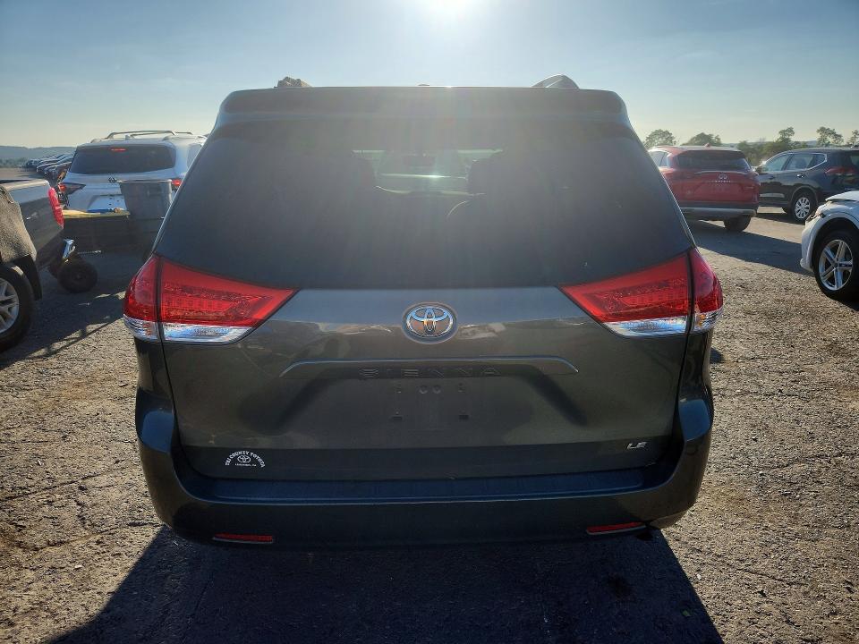 2012 Toyota Sienna მანქანა იყიდება აუქციონზე, vin: 5TDKK3DC3CS257454, აუქციონის ნომერი: 69259486