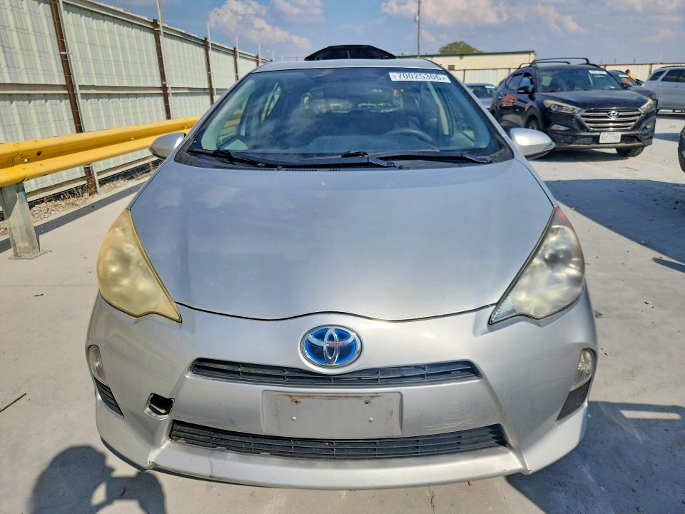 Продаж на аукціоні авто 2013 Toyota Prius C, vin: JTDKDTB33D1056021, номер лоту: 70025306