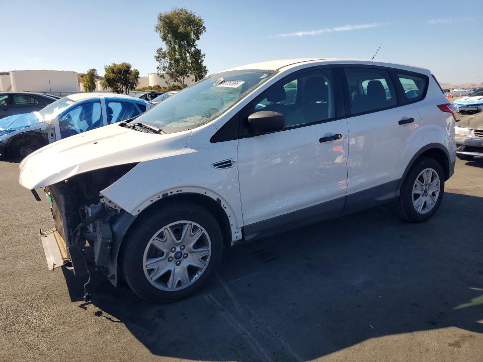 Продаж на аукціоні авто 2015 Ford Escape, vin: 1FMCU0F72FUC13034, номер лоту: 68035366