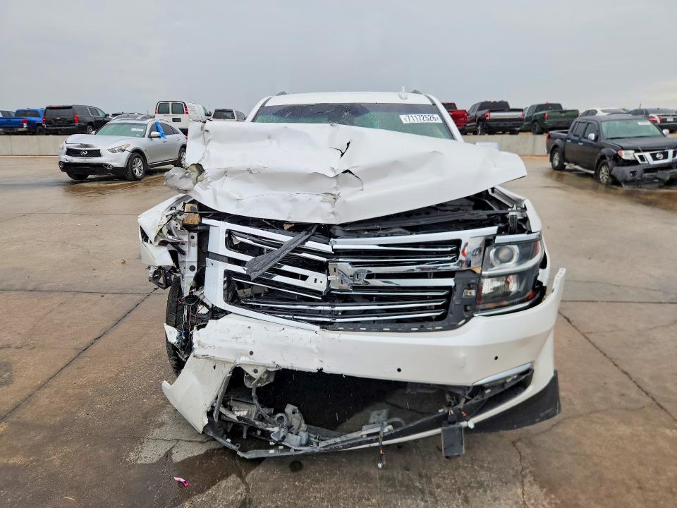 Продажа на аукционе авто 2016 Chevrolet Suburban, vin: 1GNSKJKC8GR196931, номер лота: 71172526