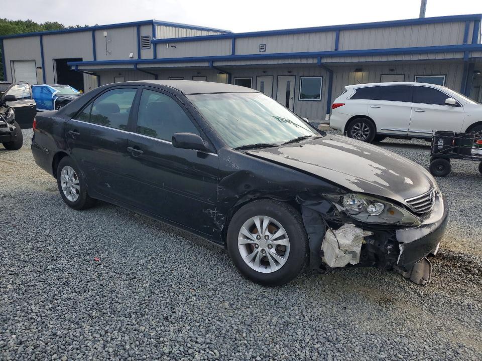 69622896 :رقم المزاد ، 4T1BE30K45U594455 vin ، 2005 Toyota Camry مزاد بيع