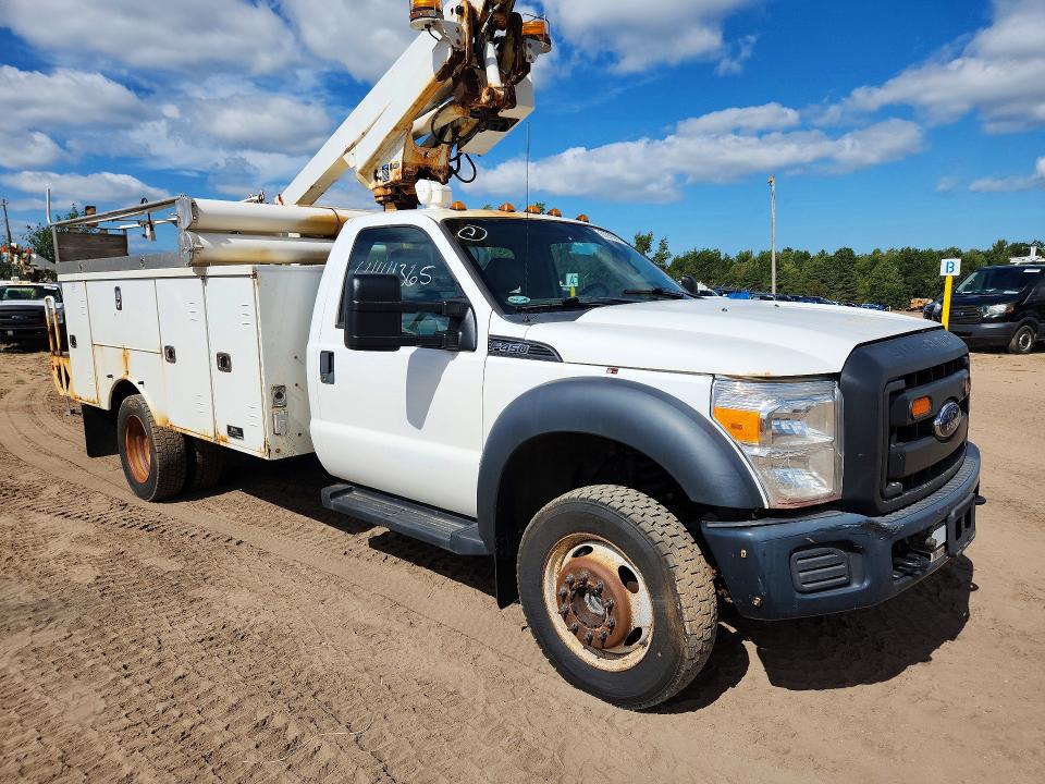 2015 Ford F450 მანქანა იყიდება აუქციონზე, vin: 1FDUF4HY7FEA90093, აუქციონის ნომერი: 68929966