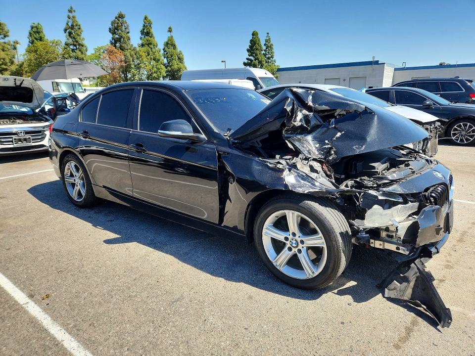 68842176 :رقم المزاد ، WBA3C1C53DF443762 vin ، 2013 Bmw 328 مزاد بيع