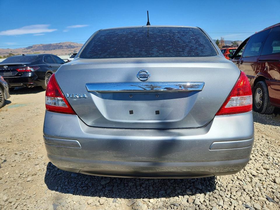 68042476 :رقم المزاد ، 3N1BC1AP1BL497957 vin ، 2011 Nissan Versa مزاد بيع