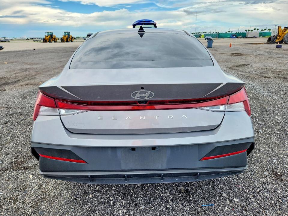 Продаж на аукціоні авто 2024 Hyundai Elantra, vin: KMHLM4DG5RU758191, номер лоту: 69695046