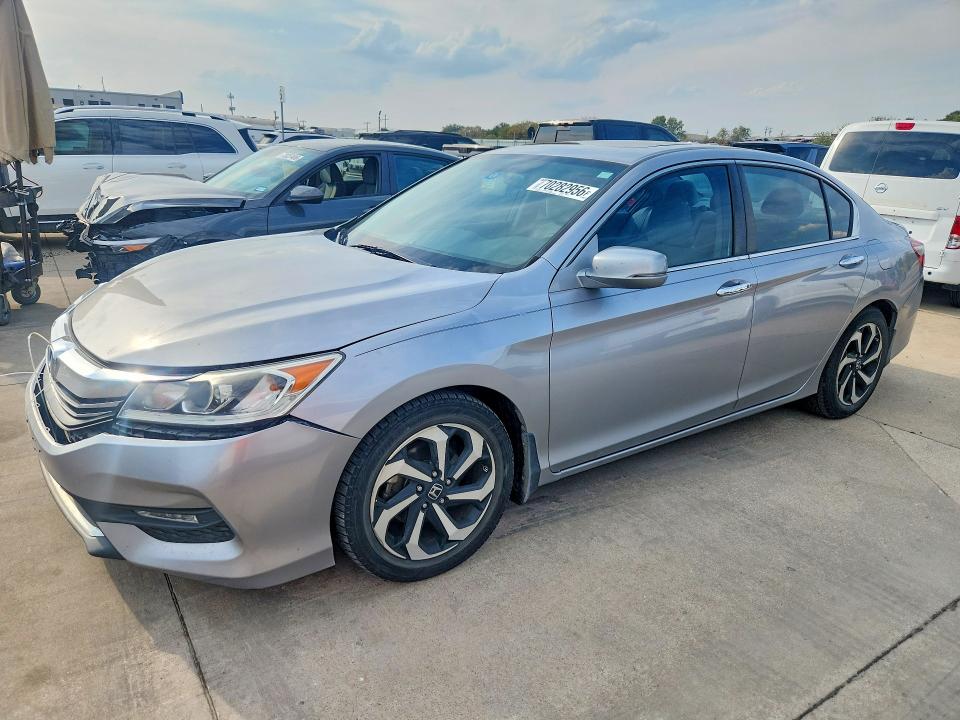 Продаж на аукціоні авто 2016 Honda Accord, vin: 1HGCR2F76GA154351, номер лоту: 70282956