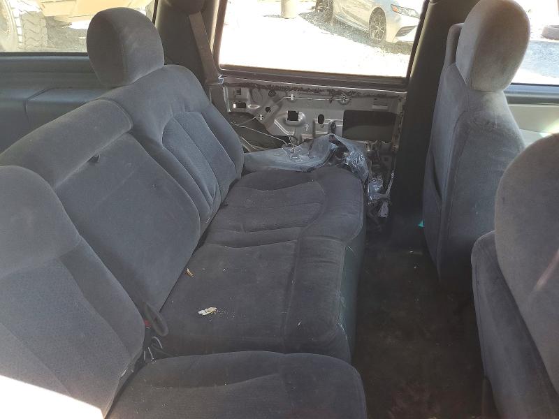 70421036 :رقم المزاد ، 1GNEC13V22J117500 vin ، 2002 Chevrolet Tahoe مزاد بيع