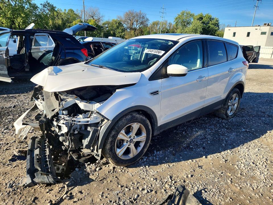 Продажа на аукционе авто 2016 Ford Escape, vin: 1FMCU0G96GUB33088, номер лота: 70461056