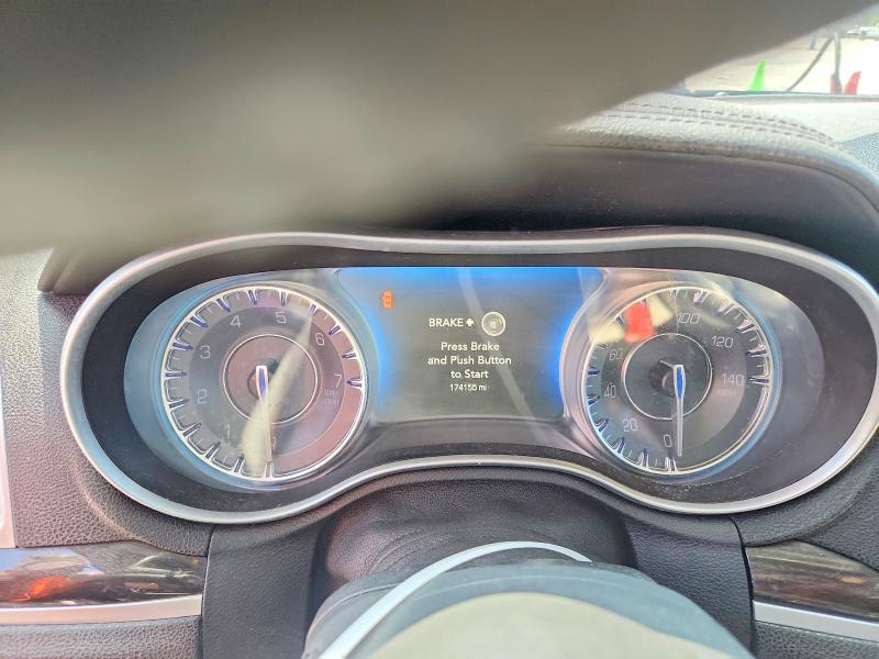 Продажа на аукционе авто 2015 Chrysler 300, vin: 2C3CCAAG8FH833026, номер лота: 69857566