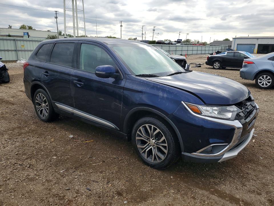 70059486 :رقم المزاد ، JA4AZ3A37JZ020709 vin ، 2018 Mitsubishi Outlander مزاد بيع