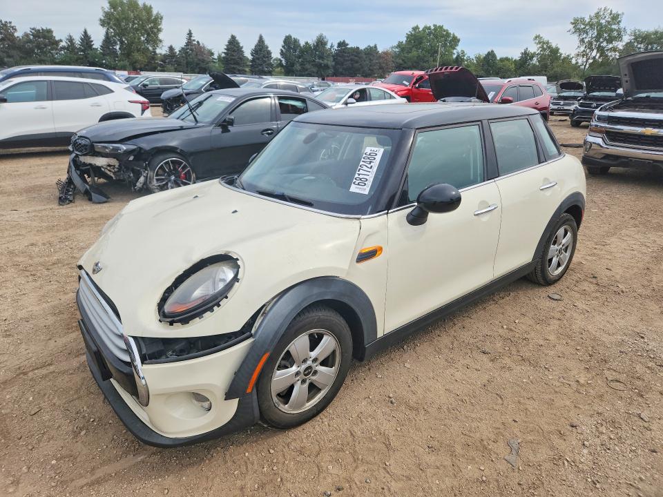 Продажа на аукционе авто 2015 Mini Cooper, vin: WMWXS5C55FT827316, номер лота: 68172486