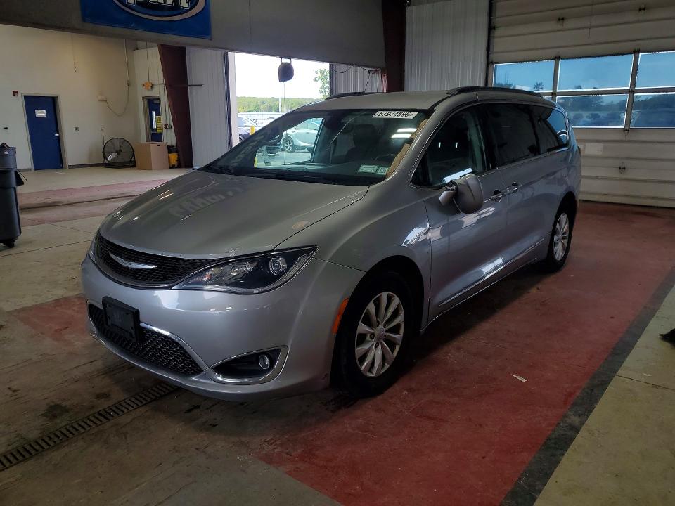 Продаж на аукціоні авто 2017 Chrysler Pacifica, vin: 2C4RC1BG6HR705174, номер лоту: 67974896