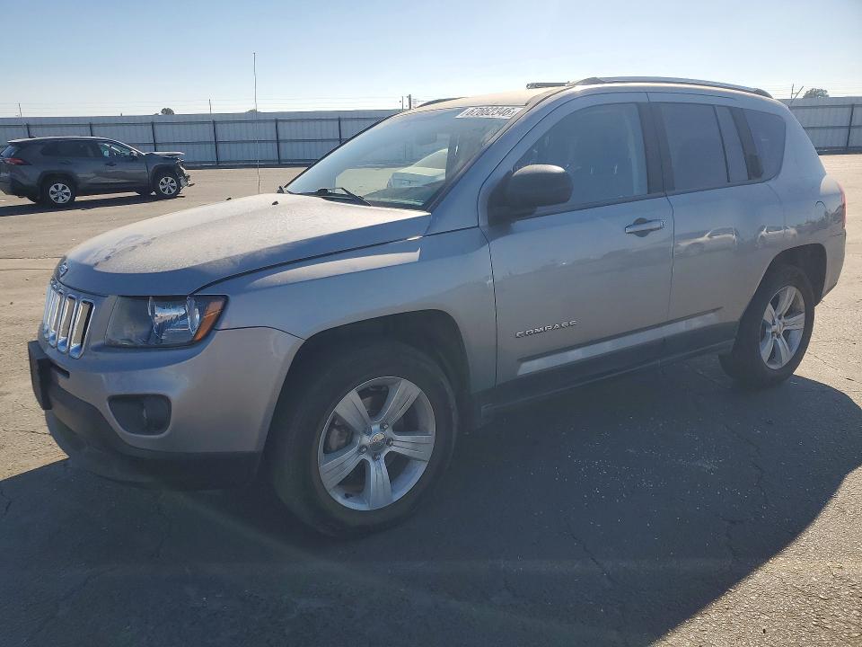 2014 Jeep Compass მანქანა იყიდება აუქციონზე, vin: 1C4NJCBB5ED794383, აუქციონის ნომერი: 67662346