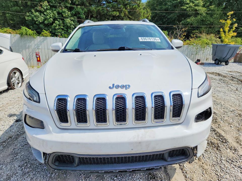 69678136 :رقم المزاد ، 1C4PJLCS2FW690012 vin ، 2015 Jeep Cherokee مزاد بيع