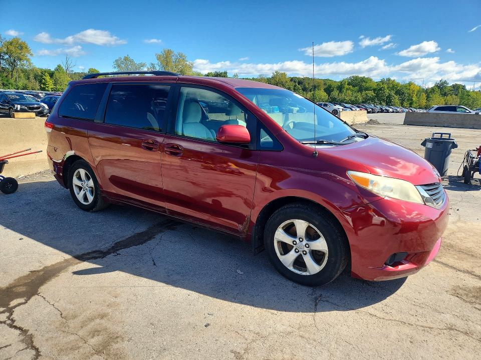 Aukcja sprzedaży 2011 Toyota Sienna, vin: 5TDKK3DC1BS106790, numer aukcji: 68096706