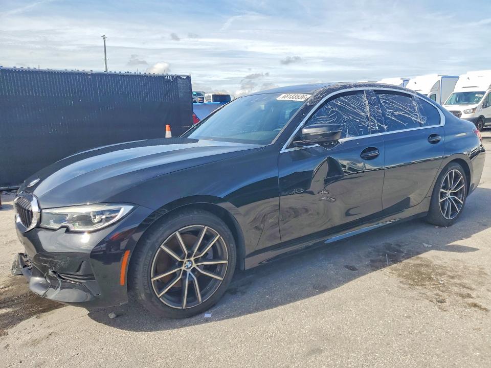 68133536 :رقم المزاد ، 3MW5R1J01L8B22003 vin ، 2020 Bmw 330i مزاد بيع