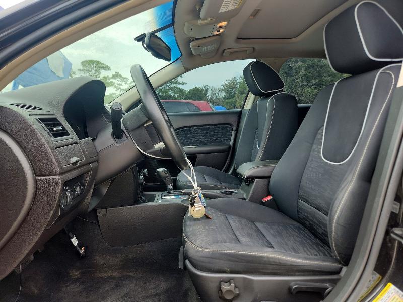 70864966 :رقم المزاد ، 3FAHP0HA8AR392695 vin ، 2010 Ford Fusion مزاد بيع