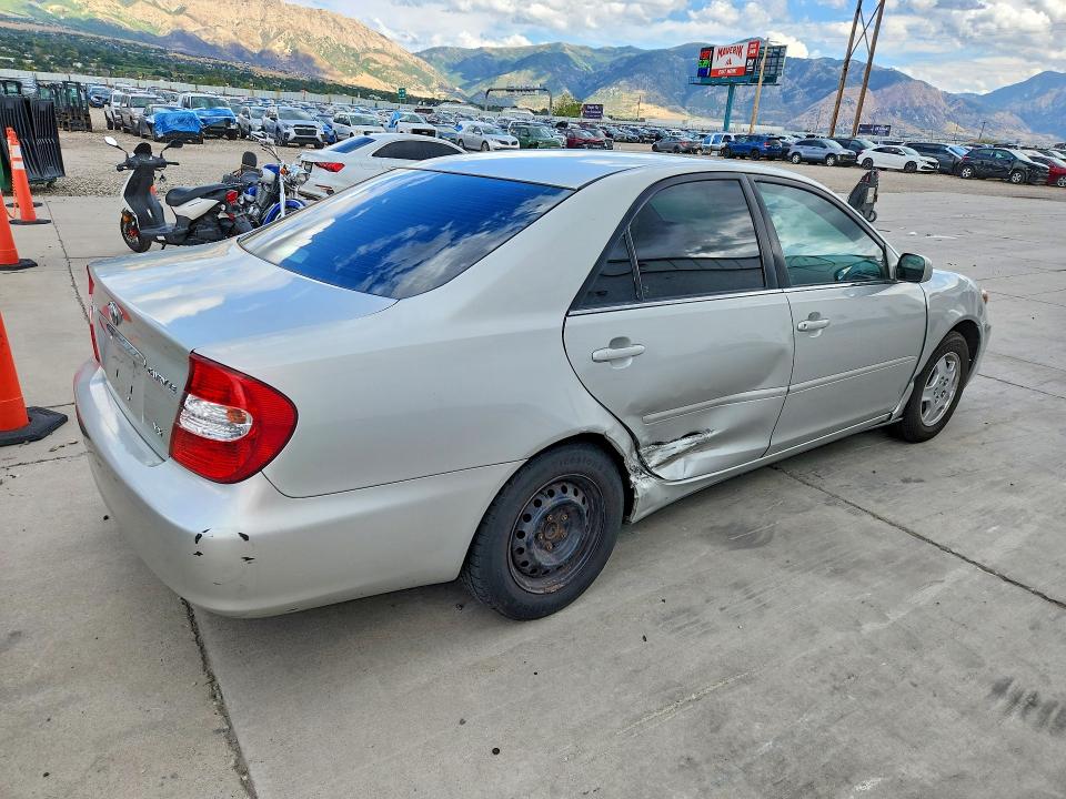 67187726 :رقم المزاد ، 4T1BF32K72U024312 vin ، 2002 Toyota Camry مزاد بيع