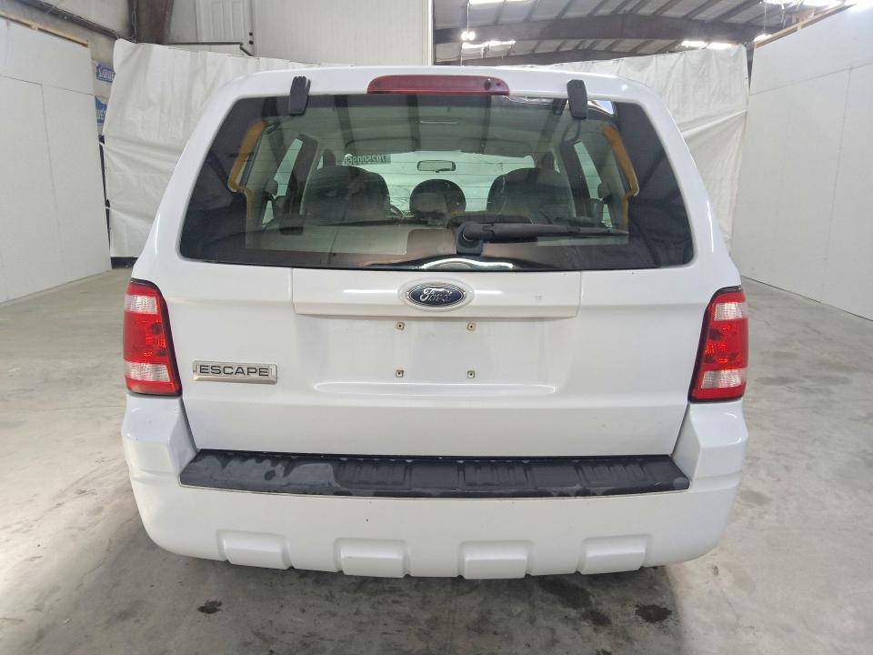 70250096 :رقم المزاد ، 1FMCU02ZX8KE19126 vin ، 2008 Ford Escape مزاد بيع