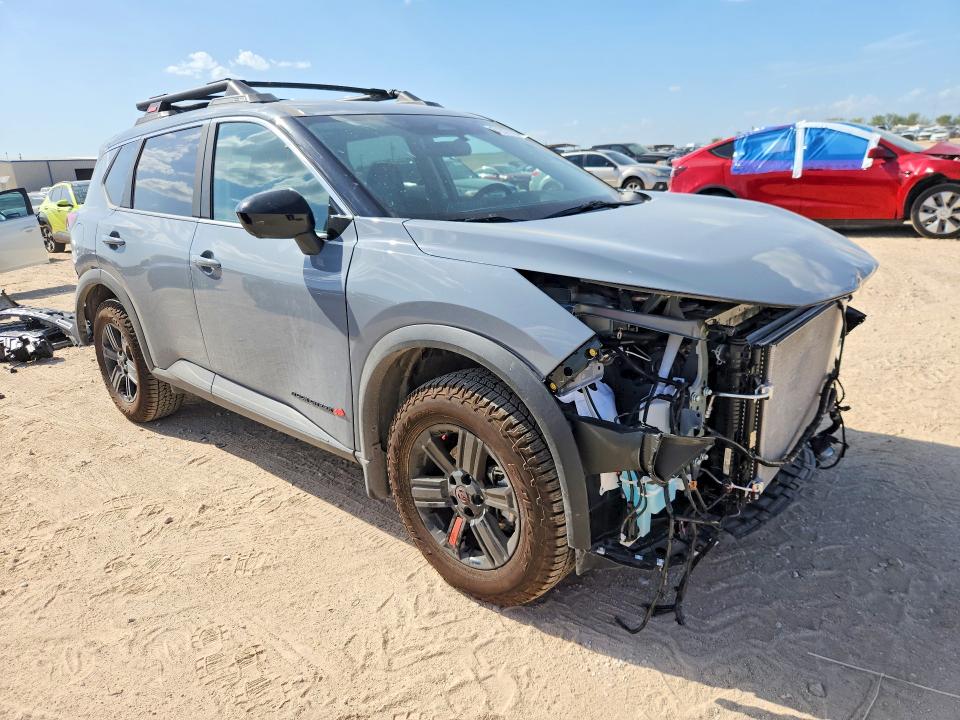 Auction sale of the 2026 Nissan Rogue, vin: 5N1BT3BB1TC795753, lot number: 67207576