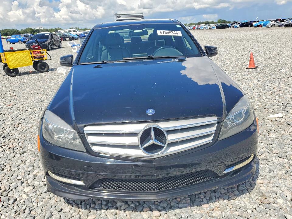 67996346 :رقم المزاد ، WDDGF8BB8BR165227 vin ، 2011 Mercedes-benz C مزاد بيع