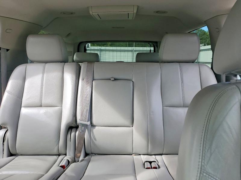 67966926 :رقم المزاد ، 1GNSCJE01ER186561 vin ، 2014 Chevrolet Suburban مزاد بيع