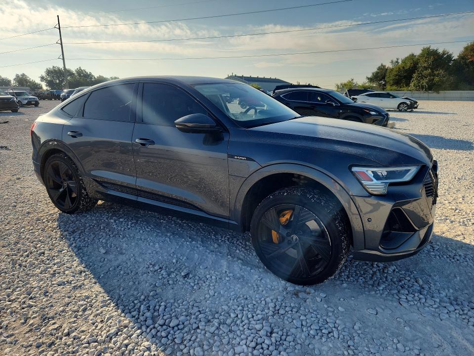 Продаж на аукціоні авто 2022 Audi E-tron, vin: WA13AAGE2NB022136, номер лоту: 66384036