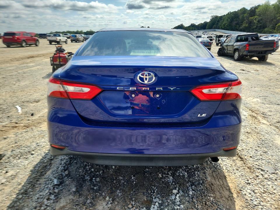 70294336 :رقم المزاد ، JTNB11HK5J3015574 vin ، 2018 Toyota Camry مزاد بيع