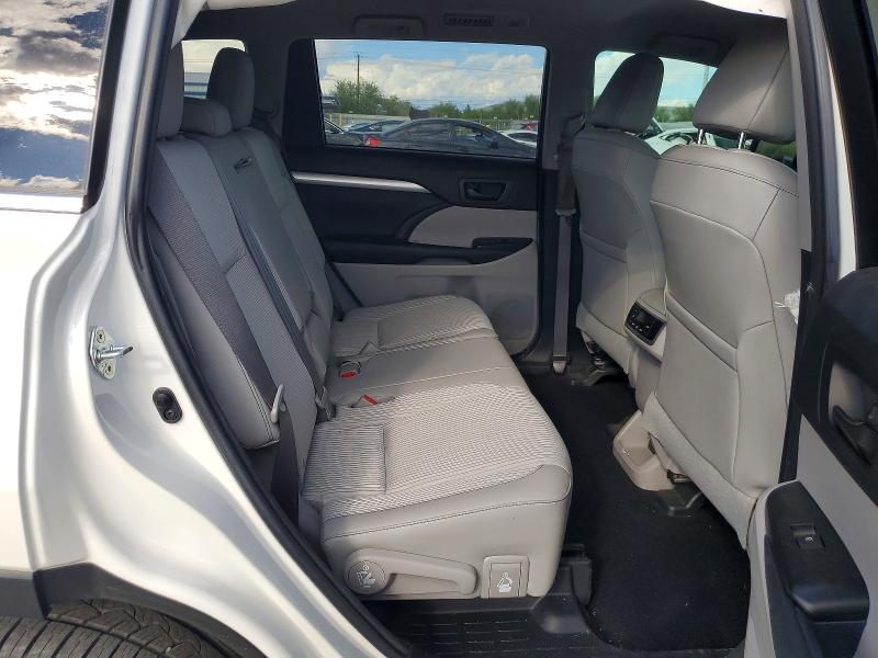 2015 Toyota Highlander მანქანა იყიდება აუქციონზე, vin: 5TDBKRFH8FS191712, აუქციონის ნომერი: 70006256
