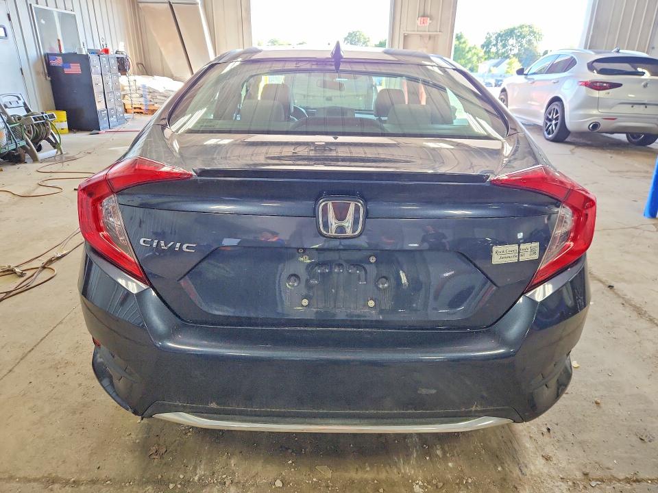 68604776 :رقم المزاد ، 19XFC1F34KE000926 vin ، 2019 Honda Civic مزاد بيع