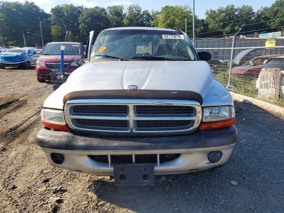 2001 Dodge Dakota მანქანა იყიდება აუქციონზე, vin: 1B7FL26X91S273977, აუქციონის ნომერი: 68175076