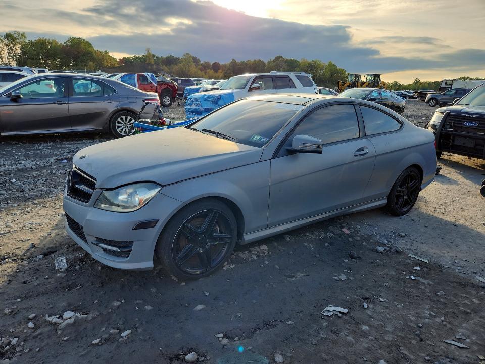 2013 Mercedes-benz C მანქანა იყიდება აუქციონზე, vin: WDDGJ4HB7DF957937, აუქციონის ნომერი: 71441286