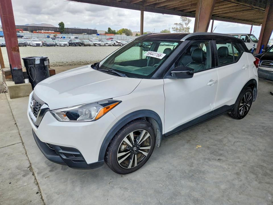 Продажа на аукционе авто 2019 Nissan Kicks, vin: 3N1CP5CU7KL499053, номер лота: 69441166