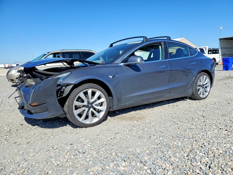 Auction sale of the 2018 Tesla Model 3, vin: 5YJ3E1EB7JF091009, lot number: 69241336